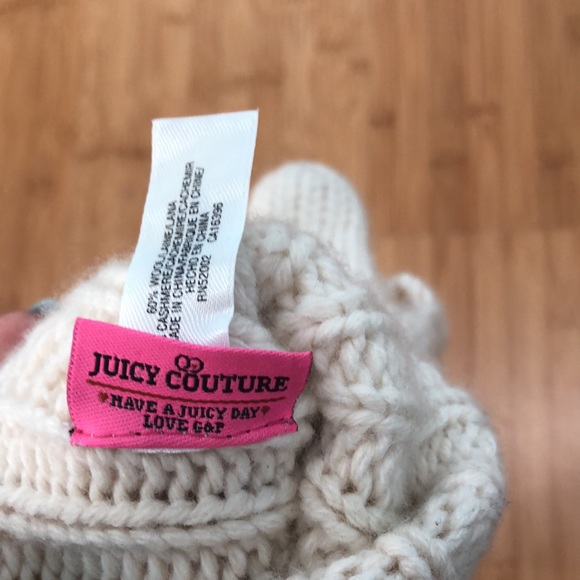 Juicy Couture Mittens - Picture 6 of 7